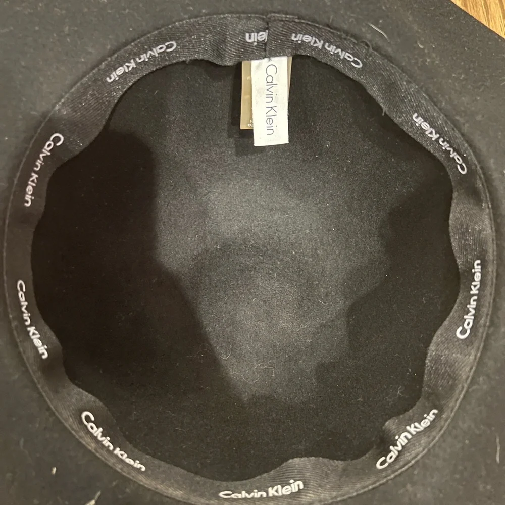 100% Wool Calvin Klein Hat